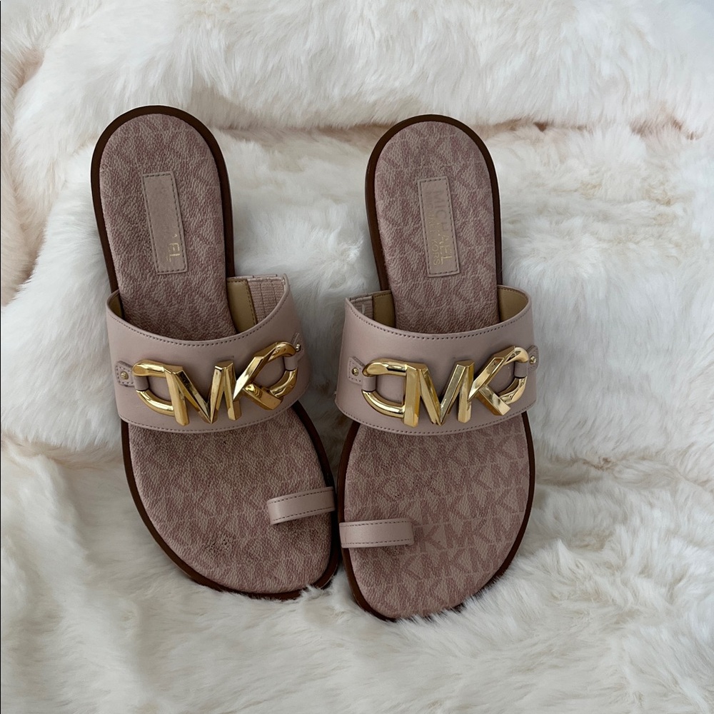 Michael Kors toe loop sandal